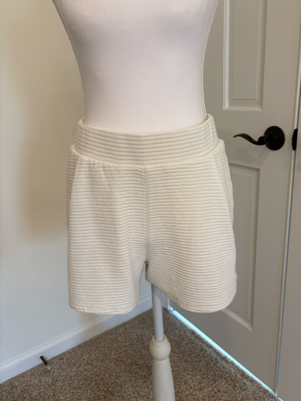 Travis Mathew Women's Coastal Rib Yacht Me Knit Shorts